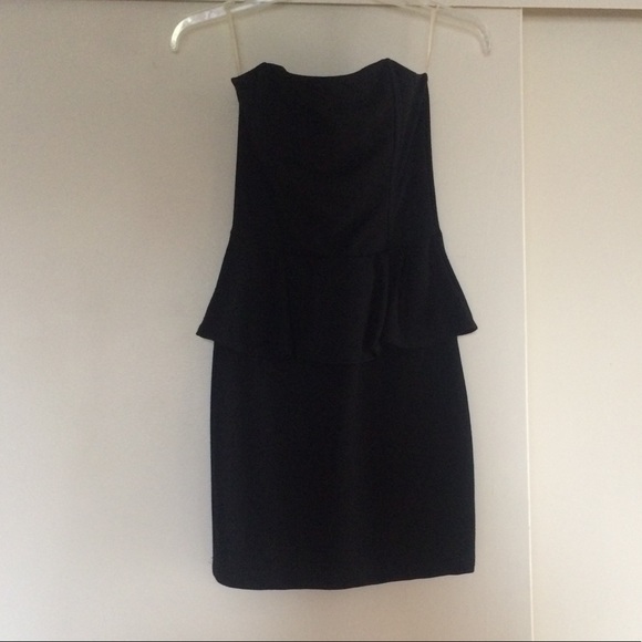 Strapless peplum black dress - Picture 1 of 4